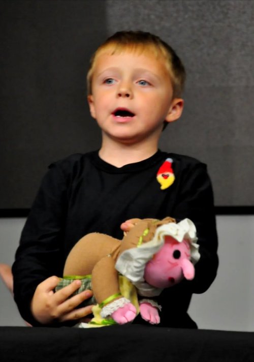 Куклен театър Усмивка - Снежанка