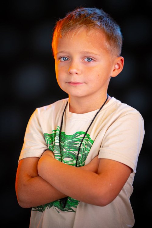 Никола Любенов